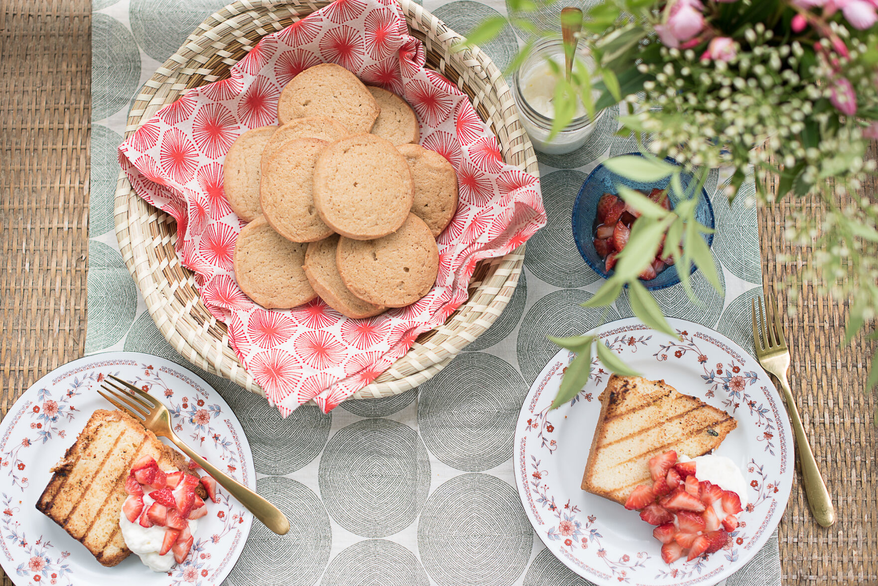 Food_Networks_The_Juneteenth-Menu-Grilled-Pound-Cake-and-Tea-Cakes.jpg